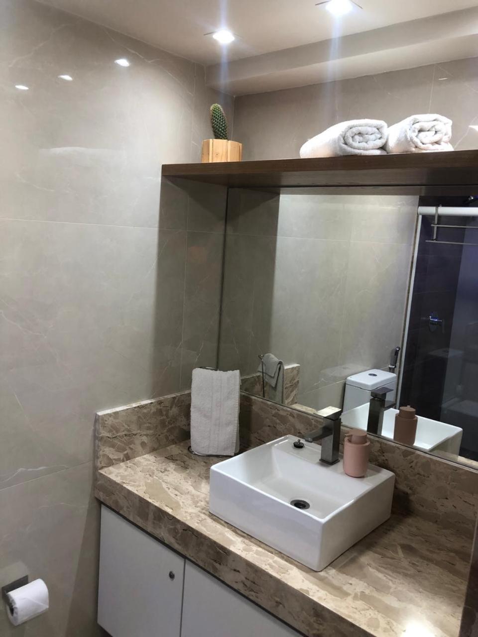 Apartamento Oito Zero Um - Flat Sol Victoria Marina Salvador de Bahía Exterior foto