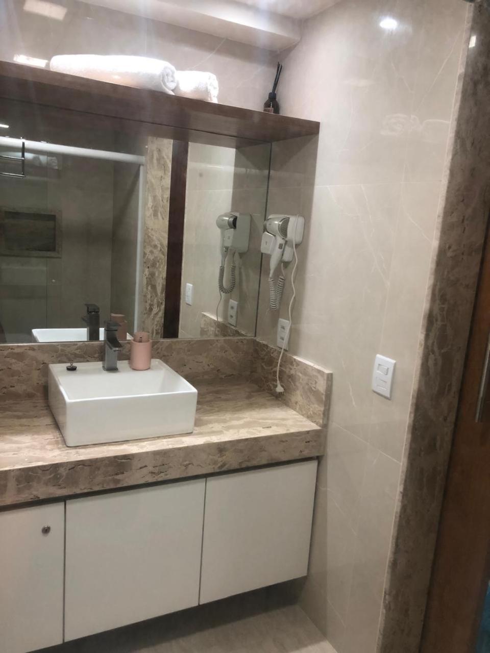 Apartamento Oito Zero Um - Flat Sol Victoria Marina Salvador de Bahía Exterior foto